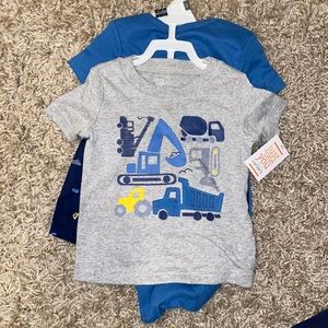 Three piece Carter's set 18months new with tags !